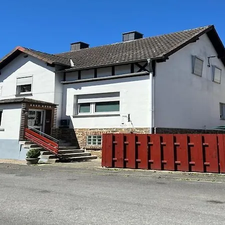 In Bontkirchen アパート *