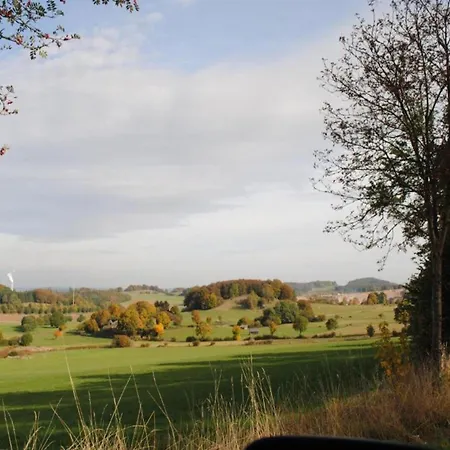 アパート In Bontkirchen ブリーロン